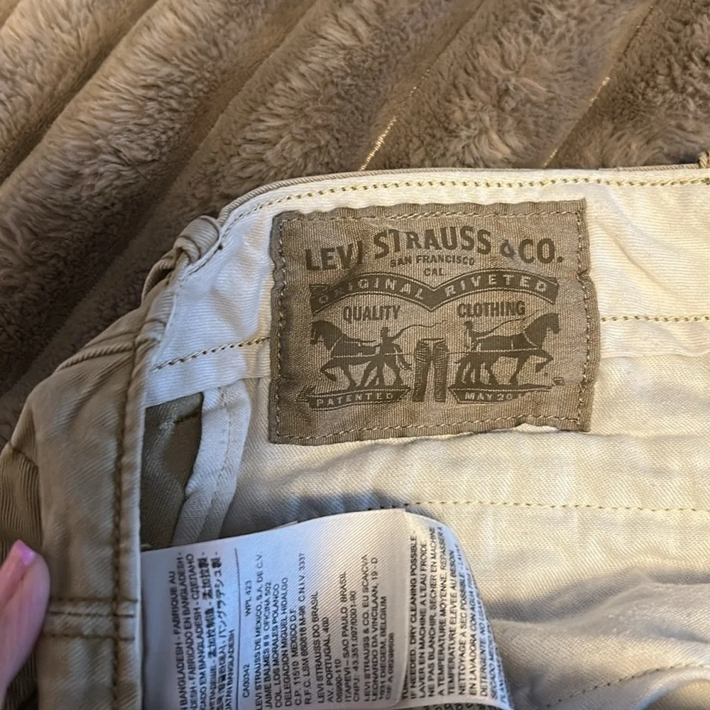 Levi’s cargo